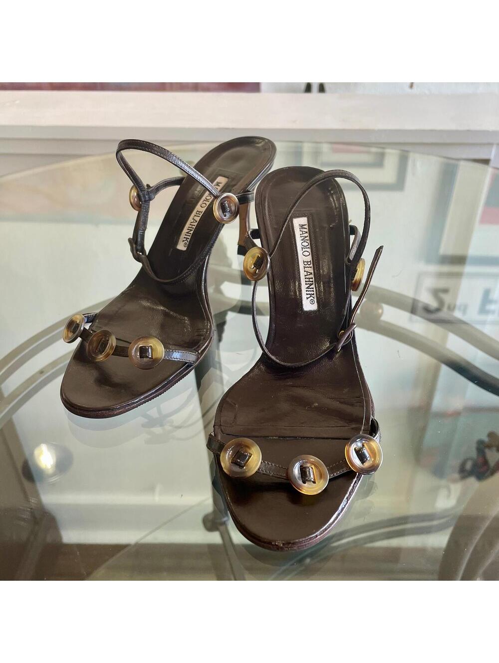 Manolo Blahnik Button Strap Sandals | Size 7/37